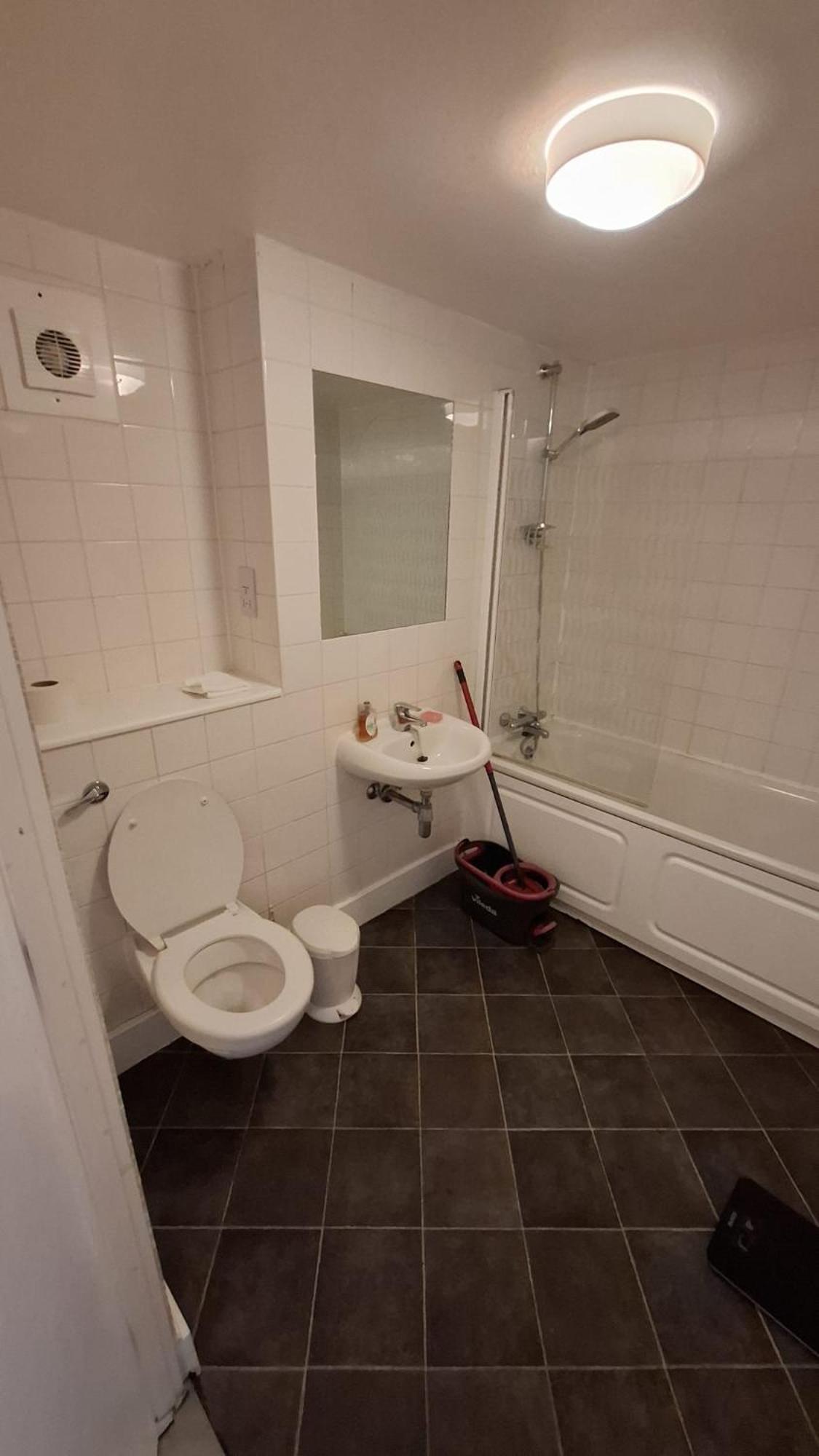 Urban Oasis 2br Centre - Balcony *